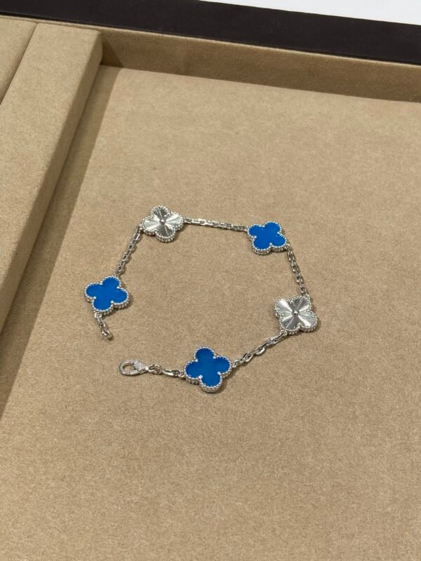 Van Cleef & Arpels. Spring Blooms Alhambra 5 motifs