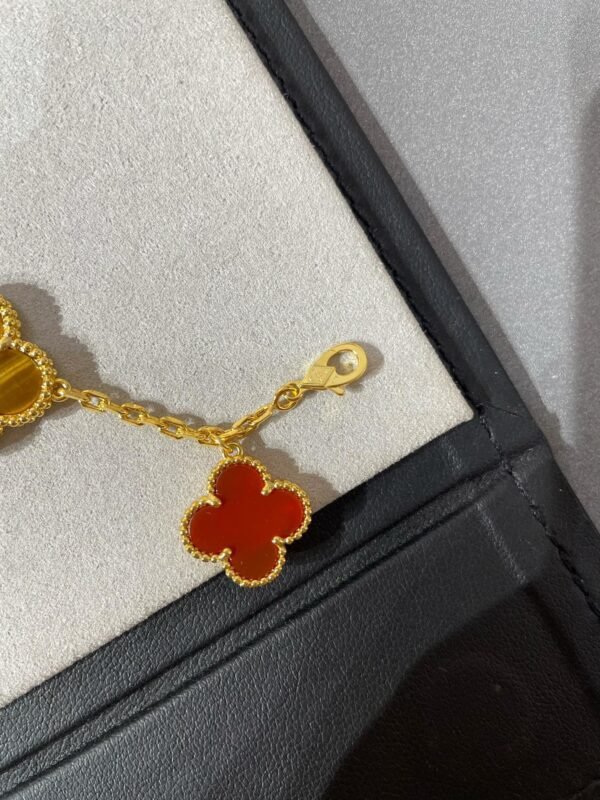 Van Cleef & Arpels. Magic Alhambra bracelet, 5 motifs