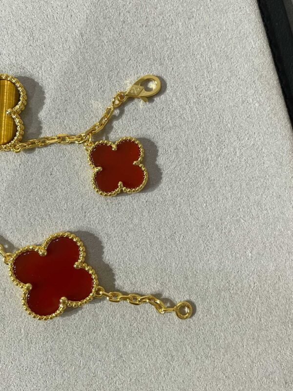 Van Cleef & Arpels. Magic Alhambra bracelet, 5 motifs