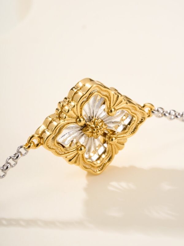 BUCCELLATI. OPERA TULLE YELLOW AND WHITE GOLD RAGGIERA BRACELET